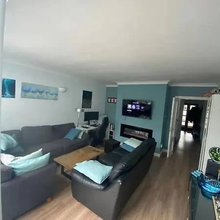 Charming 3 Bedroom In With A Garden Сasa de vacaciones Dublín